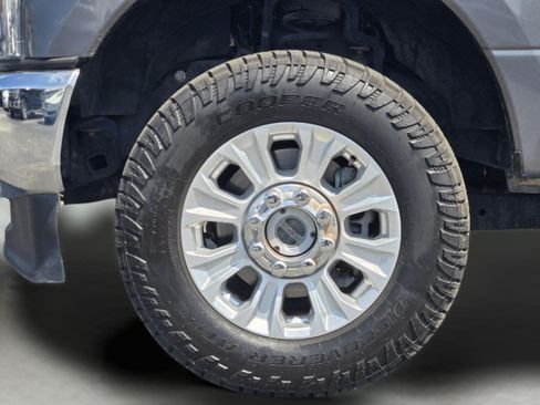 Used 2021 Ford F250 XLT AWD/4WD image 10