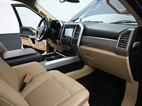 Used 2017 Ford F250 Lariat w/ Lariat Ultimate Package image 25