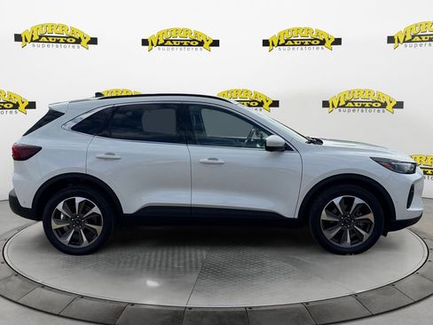 Certified 2024 Ford Escape Platinum w/ Premium Technology Package image 8