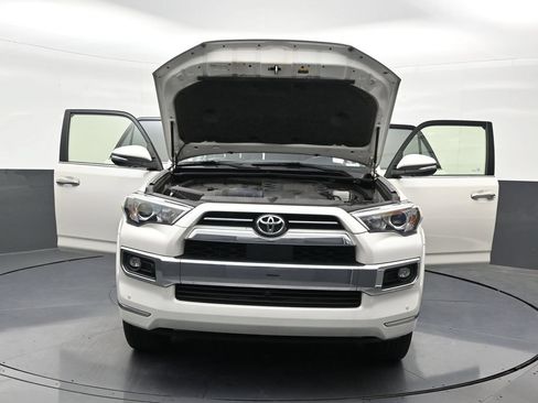 Used 2023 Toyota 4Runner Limited AWD/4WD image 36