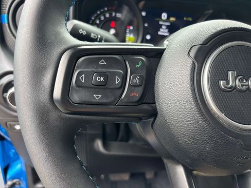 Used 2024 Jeep Wrangler Unlimited Rubicon 4xe AWD/4WD image 17
