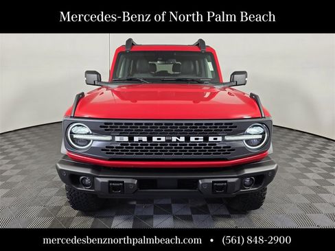 Used 2022 Ford Bronco Badlands image 2