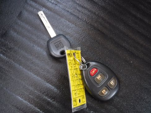 Used 2021 Chevrolet Express 2500 w/ Driver Convenience Package RWD image 17
