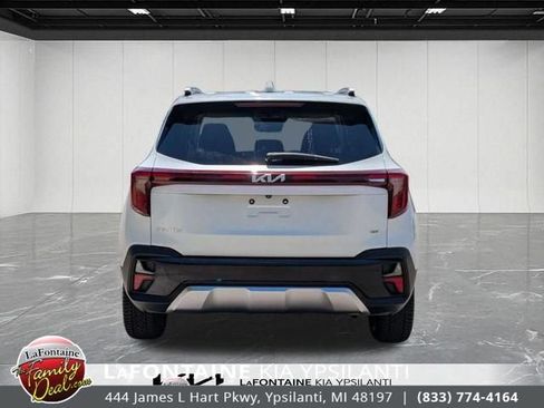 Certified 2024 Kia Seltos EX AWD/4WD image 4