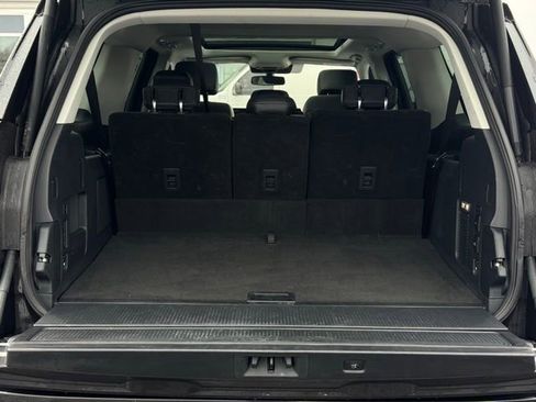 Used 2025 Ford Expedition Max Platinum image 12