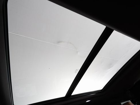 Used 2026 Cadillac Escalade Luxury w/ LPO, Radiant Package image 31