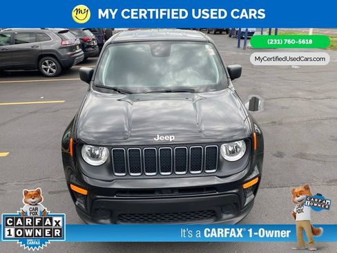 Used 2023 Jeep Renegade Latitude AWD/4WD image 2