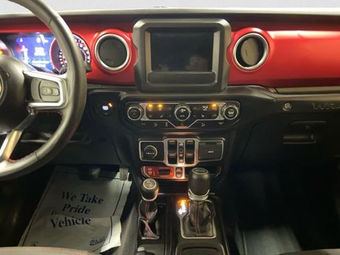 Certified 2021 Jeep Wrangler Unlimited Rubicon w/ Cold Weather Group image 13