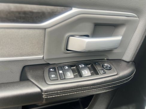Used 2022 RAM 3500 Big Horn AWD/4WD image 14