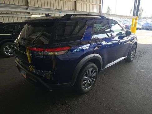 Used 2025 Nissan Pathfinder SV AWD/4WD image 3