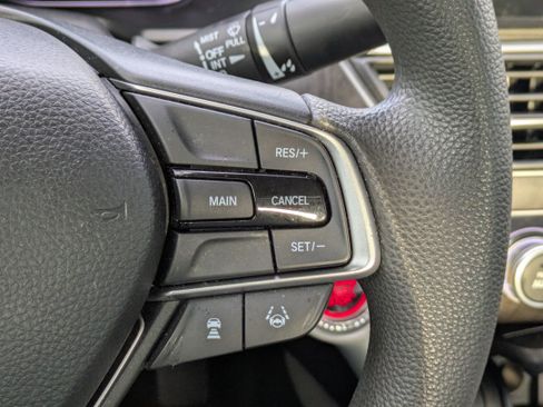 Used 2020 Honda Accord EX image 34