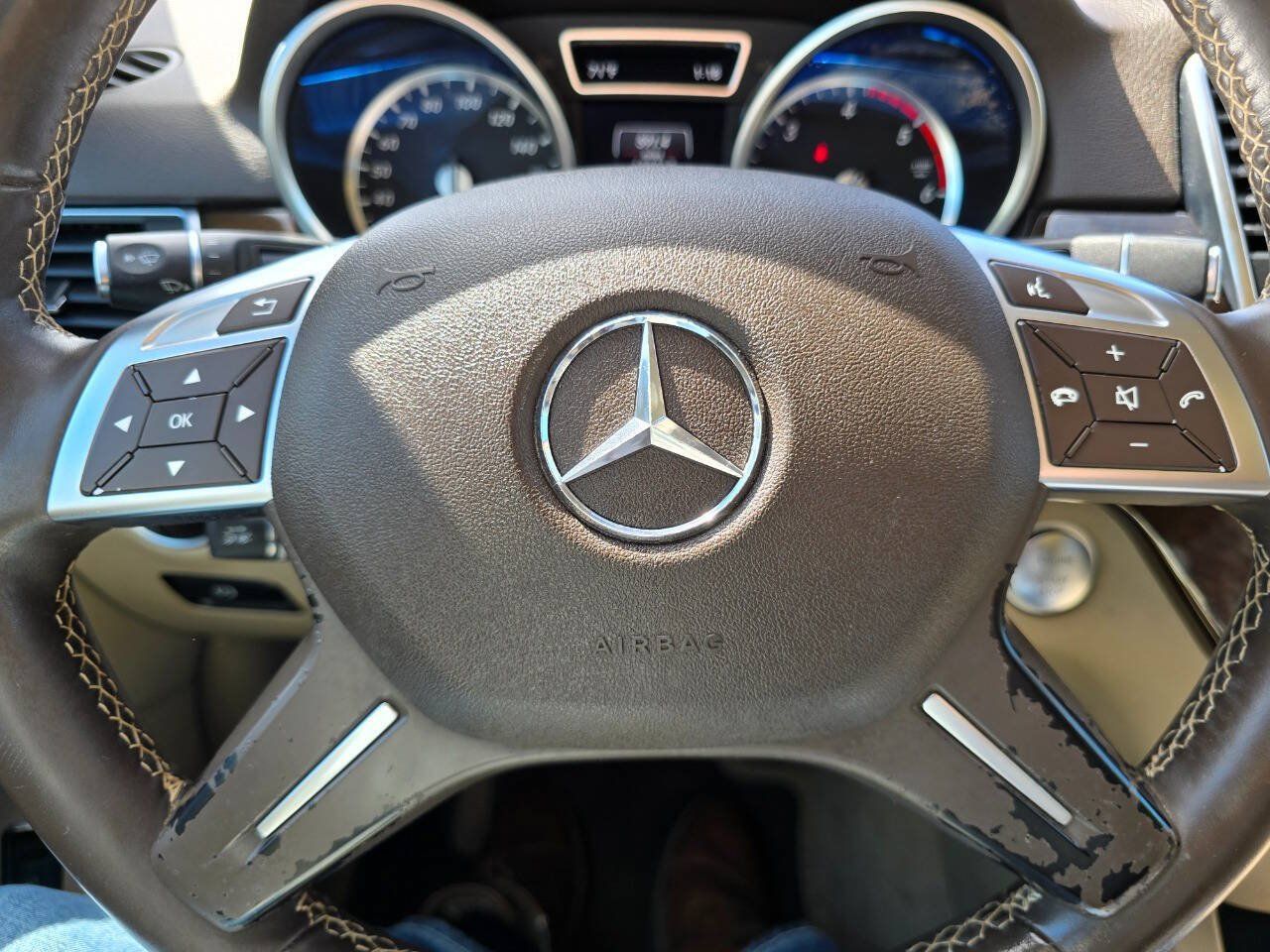 Used 2015 Mercedes-Benz ML 250 BlueTEC 4MATIC image 18