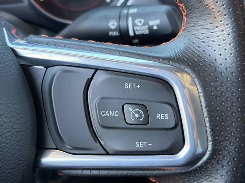 Used 2022 Jeep Gladiator Mojave w/ LED Lighting Group AWD/4WD image 26