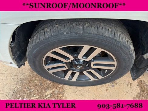 Used 2018 Toyota 4Runner Limited image 5