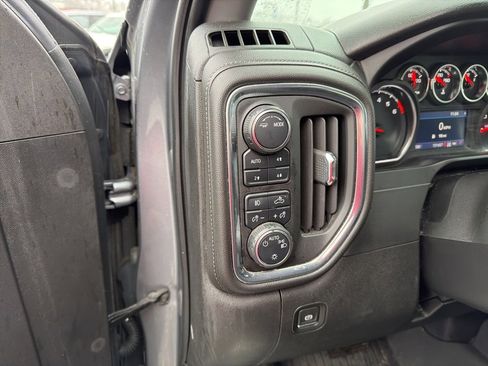 Used 2020 Chevrolet Silverado 1500 RST image 18