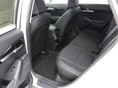 Used 2024 Kia Seltos SX w/ SX Sunroof Package AWD/4WD image 31