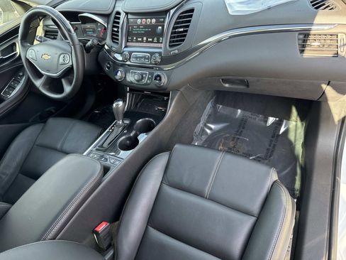 Used 2017 Chevrolet Impala LT w/ Leather Package image 29