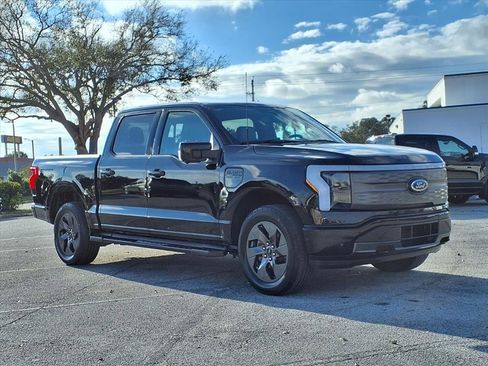 Used 2023 Ford F150 Lightning Lariat w/ Equipment Group 511A High image 1