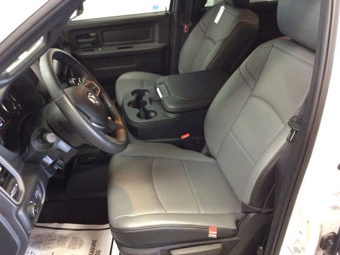 New 2024 RAM 2500 Tradesman w/ Chrome Appearance Group image 16