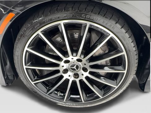 Used 2022 Mercedes-Benz E 450 Coupe image 13