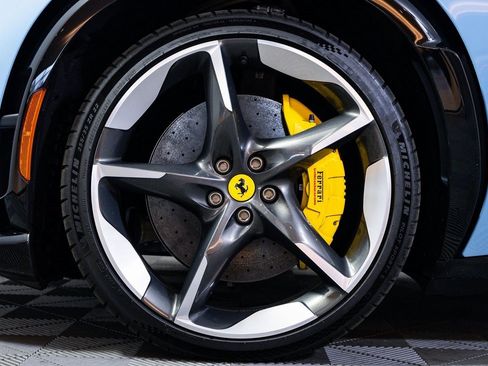 Used 2025 Ferrari Purosangue image 5