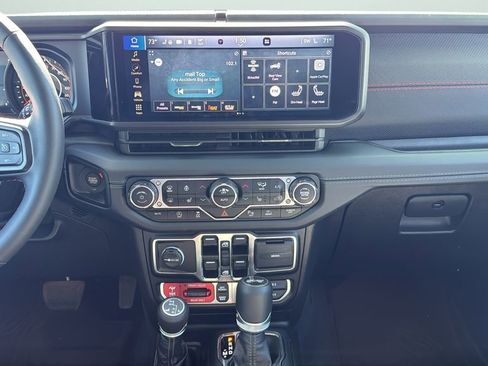 Used 2024 Jeep Wrangler Unlimited Rubicon w/ Safety Group image 20