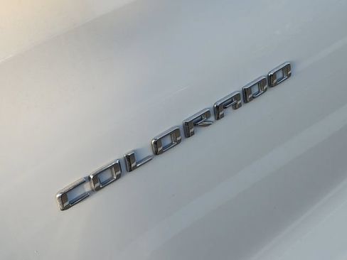 Used 2025 Chevrolet Colorado W/T w/ WT Convenience Package II RWD image 10