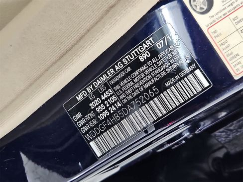 Used 2013 Mercedes-Benz C 250 Sedan image 38