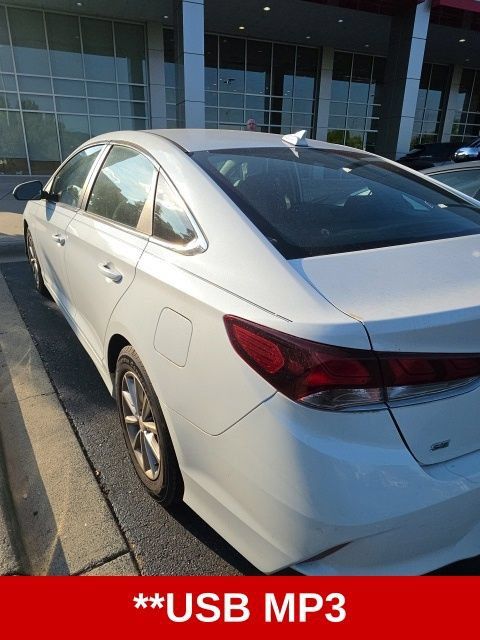 Used 2018 Hyundai Sonata SE w/ Cargo Package FWD image 6