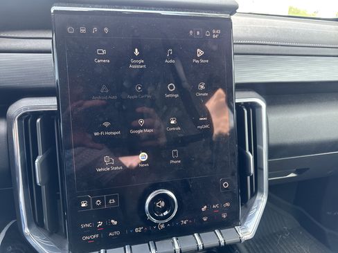 Used 2024 GMC Acadia Elevation FWD image 16