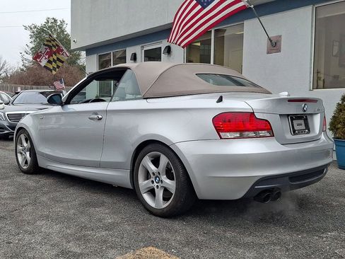 Used 2008 BMW 135i Convertible image 6