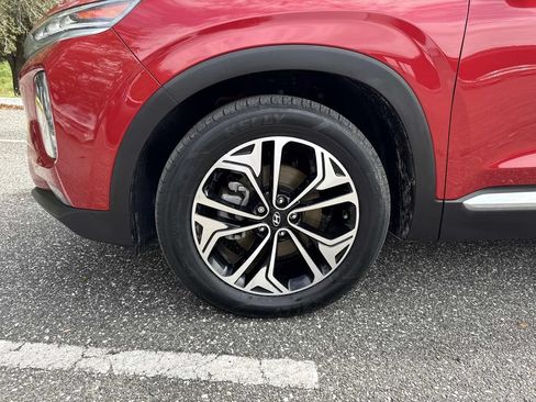 Used 2019 Hyundai Santa Fe Limited AWD/4WD image 10