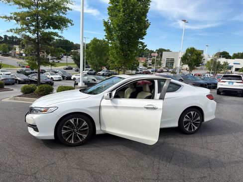 Used 2016 Honda Accord EX-L image 16