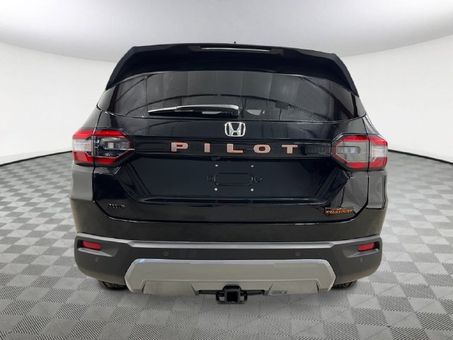New 2026 Honda Pilot TrailSport image 5