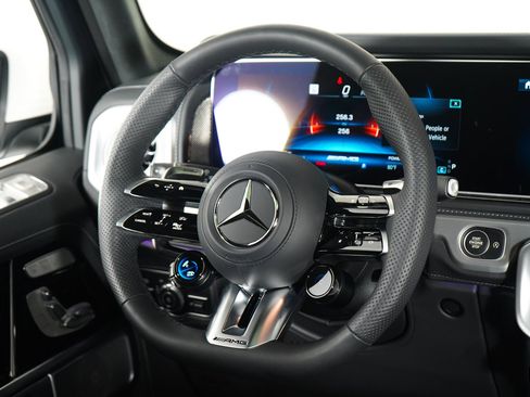 Used 2025 Mercedes-Benz G 63 AMG 4MATIC image 55