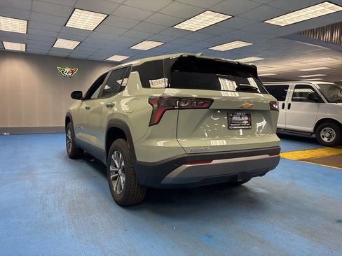 New 2026 Chevrolet Equinox LT w/ Convenience Package II FWD image 10