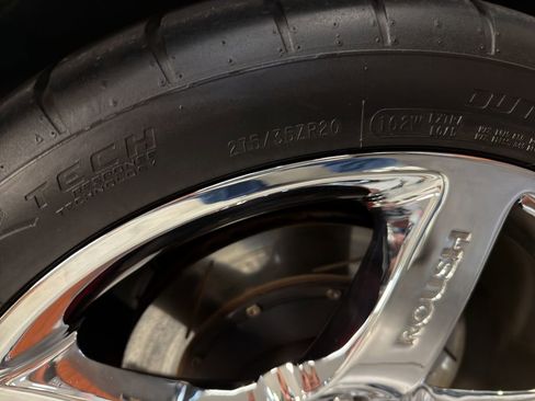 Used 2010 Ford Mustang GT Premium image 15