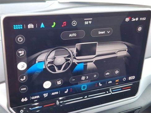 New 2025 Volkswagen ID.4 Pro image 17