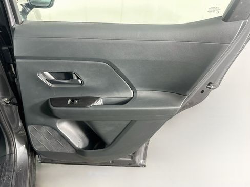 Used 2025 Nissan Kicks S FWD image 28
