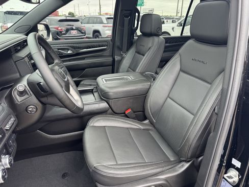 Used 2024 GMC Yukon XL Denali w/ Max Trailering Package RWD image 28