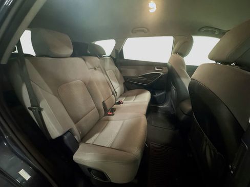 Used 2017 Hyundai Santa Fe SE image 30