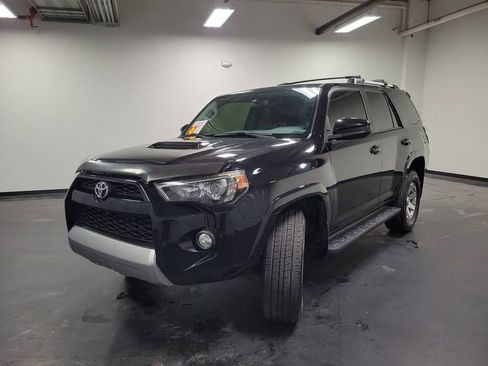 Used 2016 Toyota 4Runner Trail image 4