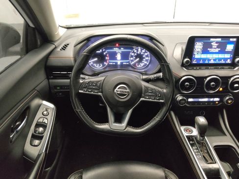 Used 2022 Nissan Sentra SR w/ SR Premium Package FWD image 22