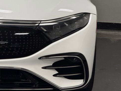 Certified 2023 Mercedes-Benz EQS 580 4MATIC Sedan image 8