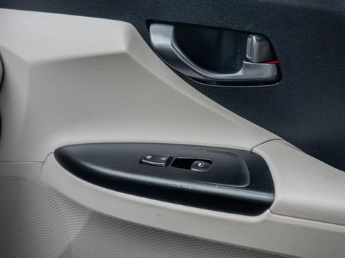 Used 2019 Hyundai Veloster Turbo Ultimate image 24