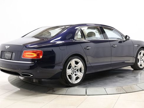 Used 2015 Bentley Flying Spur W12 image 4