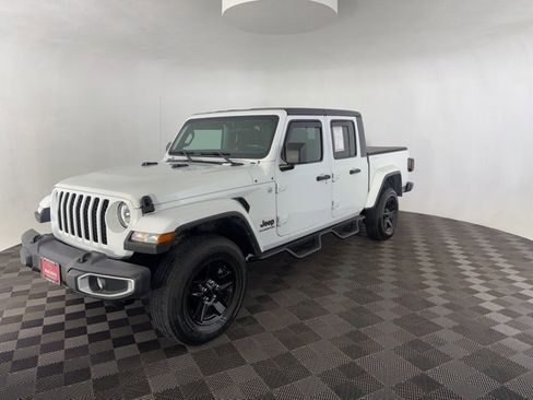 Used 2021 Jeep Gladiator Sport image 1