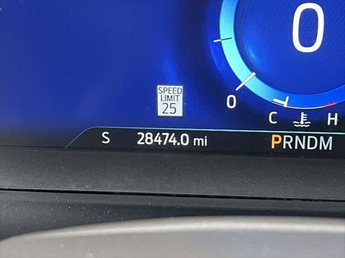 Used 2020 Ford Explorer Platinum w/ Premium Technology Package image 27