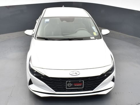 Used 2023 Hyundai Elantra SEL image 44