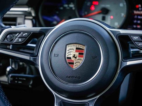 Used 2020 Porsche Macan S image 16